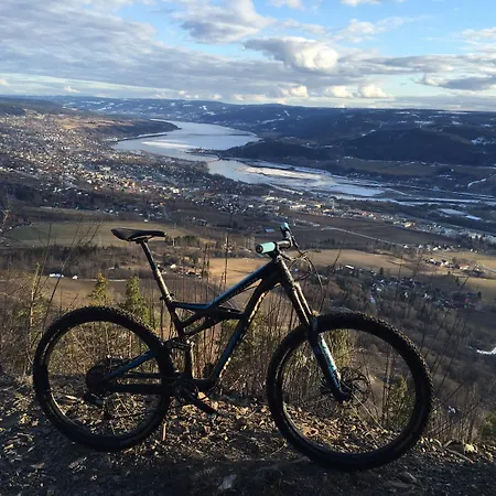 酒店 比尔凯贝内伦酒店及公寓 3*